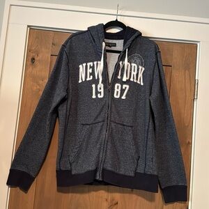 Aeropostale Jacket 1987 New York Spell out puff patch Women’s L hoodie Y2K